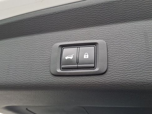 Used 2024 Mitsubishi Outlander SE Black Edition FWD image 29