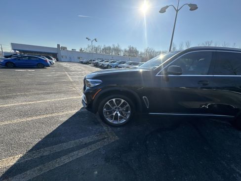 Used 2023 BMW X5 xDrive40i w/ Premium Package image 34