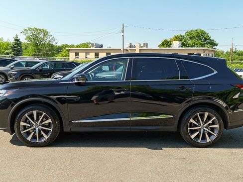 Used 2025 Acura MDX SH-AWD w/ Technology Package image 4