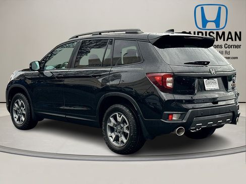 Used 2023 Honda Passport TrailSport image 4
