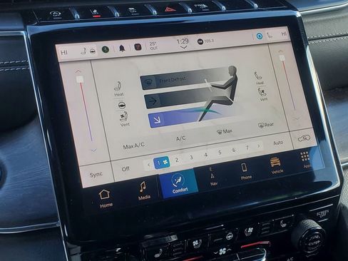 Used 2023 Jeep Grand Cherokee Overland image 25