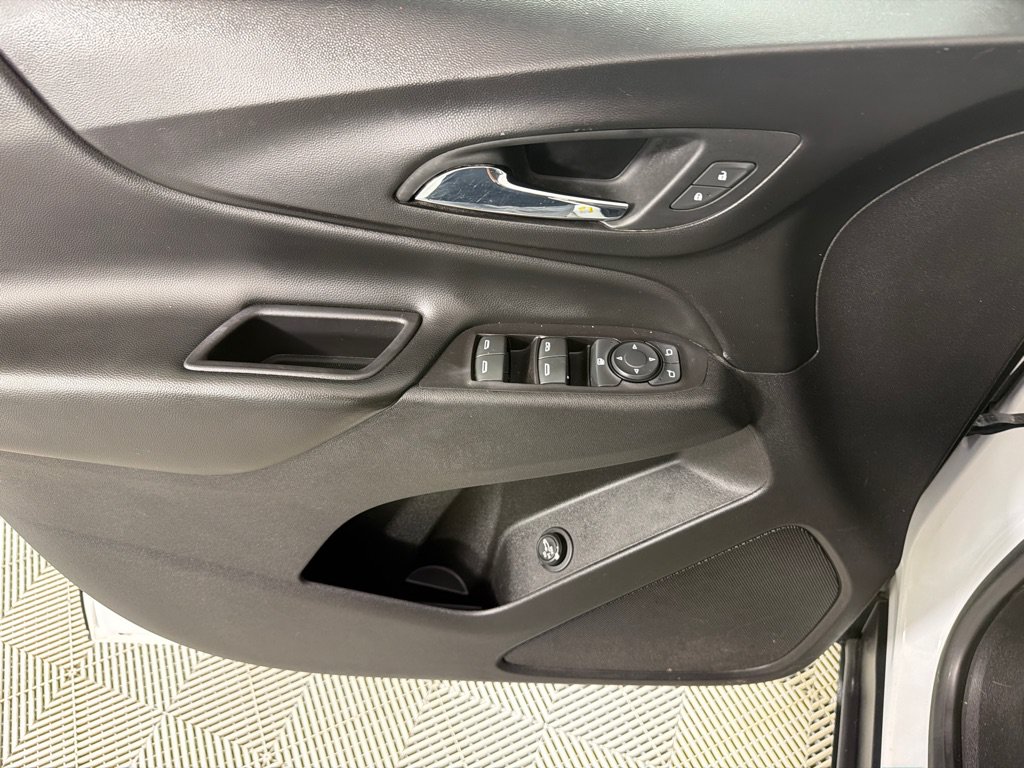 Used 2019 Chevrolet Equinox LT FWD image 8