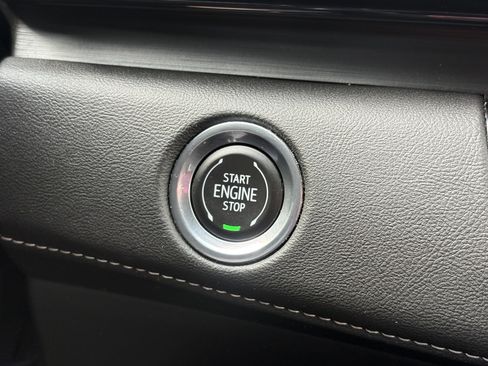 Certified 2023 Cadillac Escalade Premium Luxury w/ Performance Package AWD/4WD image 29
