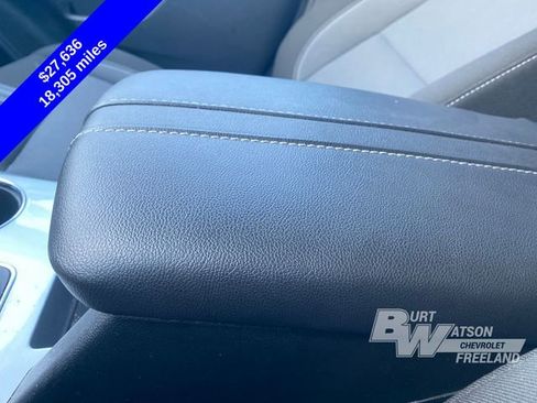 Used 2025 Chevrolet Blazer LT w/ Convenience Package image 23