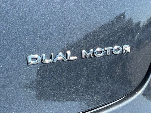 Used 2022 Tesla Model 3 Long Range AWD/4WD image 37
