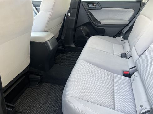 Used 2017 Subaru Forester 2.5i Premium AWD/4WD image 16