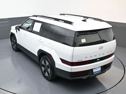 Used 2026 Hyundai Santa Fe SEL FWD image 18