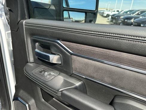 New 2026 RAM 2500 Laramie w/ Night Edition AWD/4WD image 17