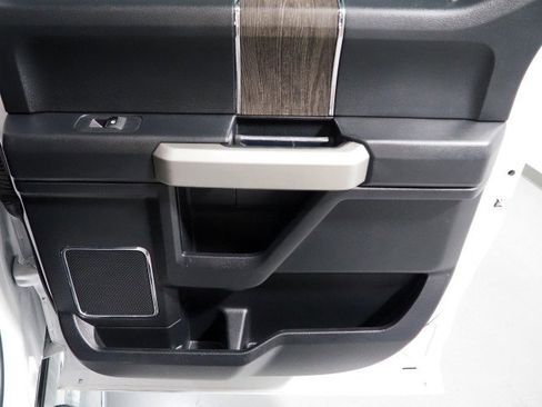 Used 2020 Ford F250 Lariat w/ Lariat Value Package image 64