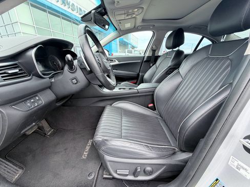 Used 2019 Genesis G70 2.0T Advanced w/ Elite Package RWD image 20