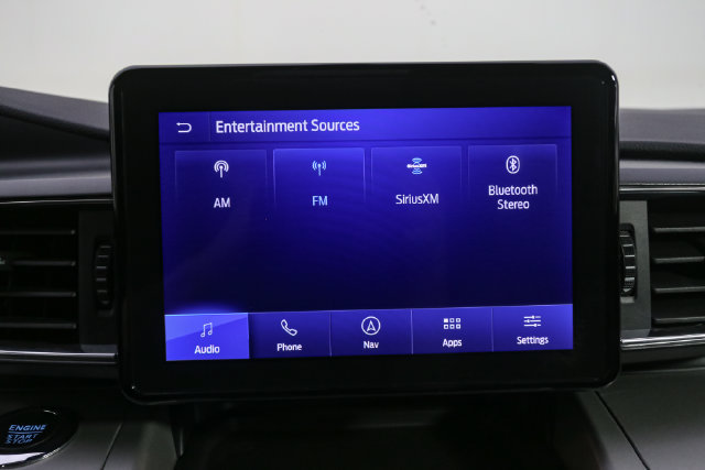 Used 2023 Ford Explorer XLT w/ Equipment Group 202A AWD/4WD image 22