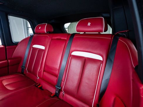 Used 2022 Rolls-Royce Cullinan image 56