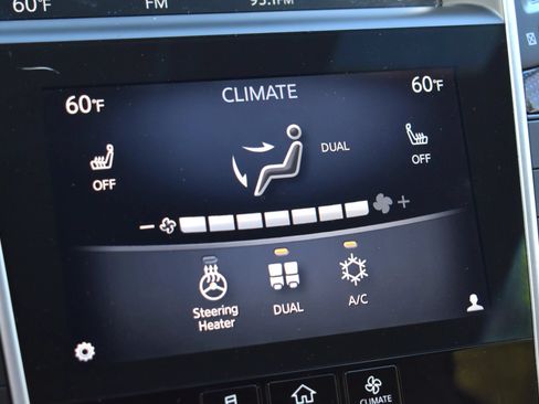 Used 2017 INFINITI Q60 Red Sport 400 RWD image 27