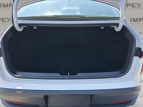 Used 2025 Kia K4 LXS image 25