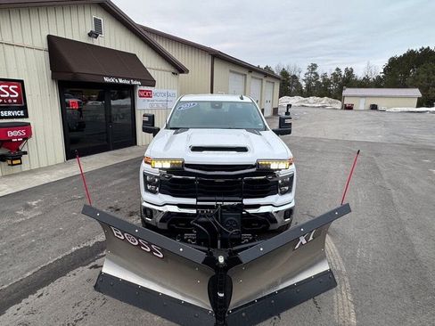 Used 2025 Chevrolet Silverado 2500 LT w/ Convenience Package AWD/4WD image 10