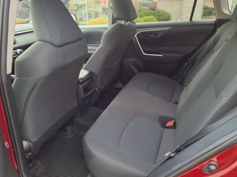 Used 2021 Toyota RAV4 LE image 45