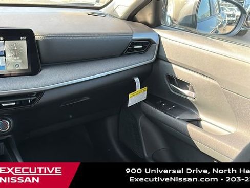 Used 2025 Nissan Kicks SV w/ SV Premium Package image 24