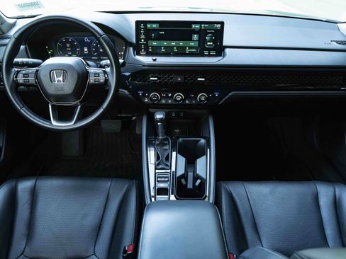 Used 2023 Honda Accord Touring image 25