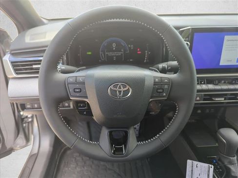 Used 2026 Toyota Camry SE w/ Multimedia Upgrade Package image 14