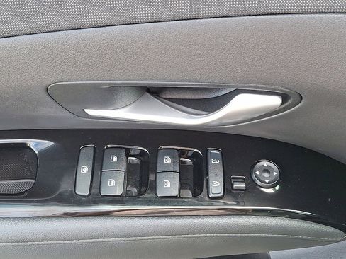 Certified 2024 Hyundai Tucson Limited image 10