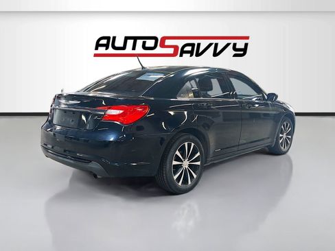 Used 2013 Chrysler 200 Touring w/ S Exterior Appearance Pkg FWD image 7