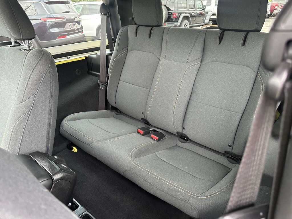 Used 2024 Jeep Wrangler Sport AWD/4WD image 12