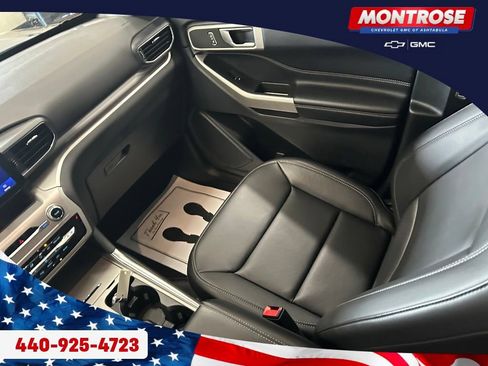 Used 2022 Ford Explorer XLT w/ Equipment Group 202A AWD/4WD image 26
