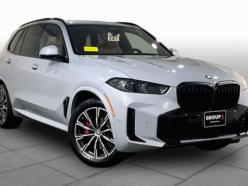 Used 2024 BMW X5 xDrive40i w/ M Sport Package AWD/4WD image 2