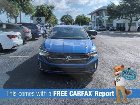 Used 2023 Volkswagen Jetta Sport FWD image 2