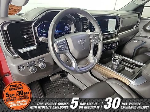 Used 2025 Chevrolet Silverado 1500 LT Trail Boss w/ Convenience Package II image 19