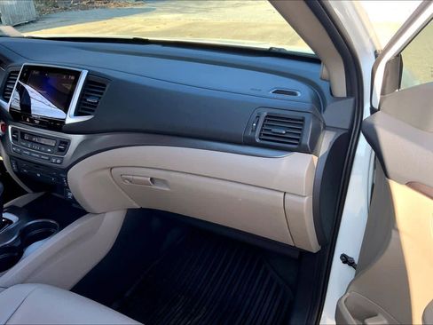 Used 2017 Honda Pilot EX-L image 17