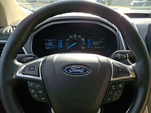 Used 2022 Ford Edge SEL w/ Convenience Package image 19