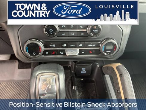 Used 2025 Ford Bronco Badlands AWD/4WD image 11