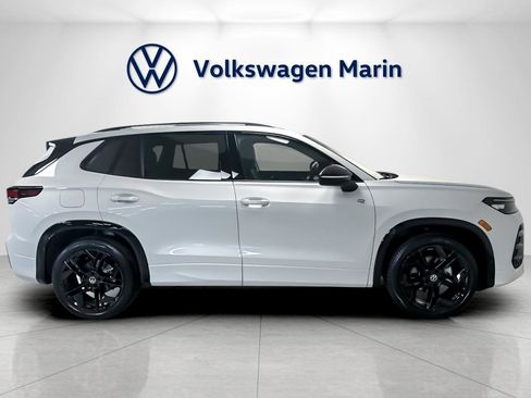 New 2026 Volkswagen Tiguan SE R-Line image 6