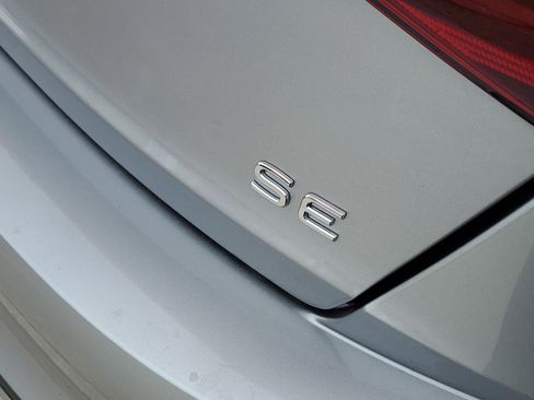 New 2026 Volkswagen Jetta SE image 6