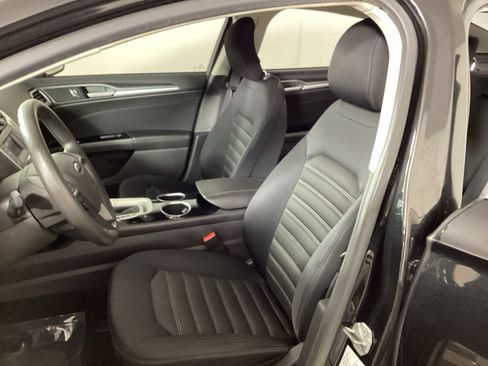 Used 2014 Ford Fusion SE FWD image 14