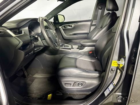 Used 2021 Toyota RAV4 XSE image 11