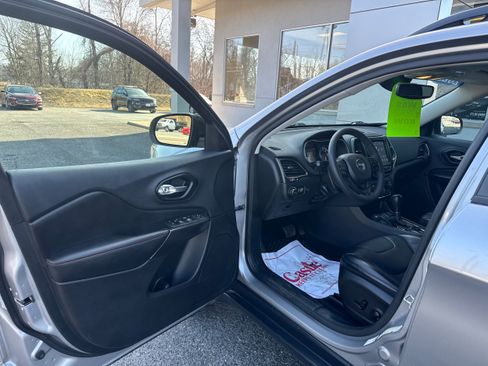 Certified 2022 Jeep Cherokee Trailhawk w/ Sun, Sound & Nav Group image 12