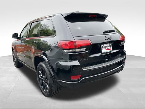 Used 2021 Jeep Grand Cherokee Laredo X AWD/4WD image 5