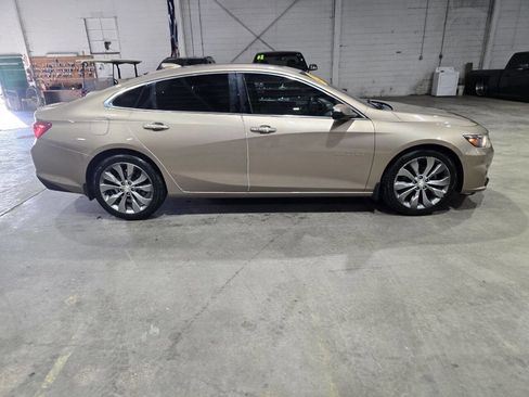 Used 2018 Chevrolet Malibu Premier w/ Premier Sun and Wheel Package image 15
