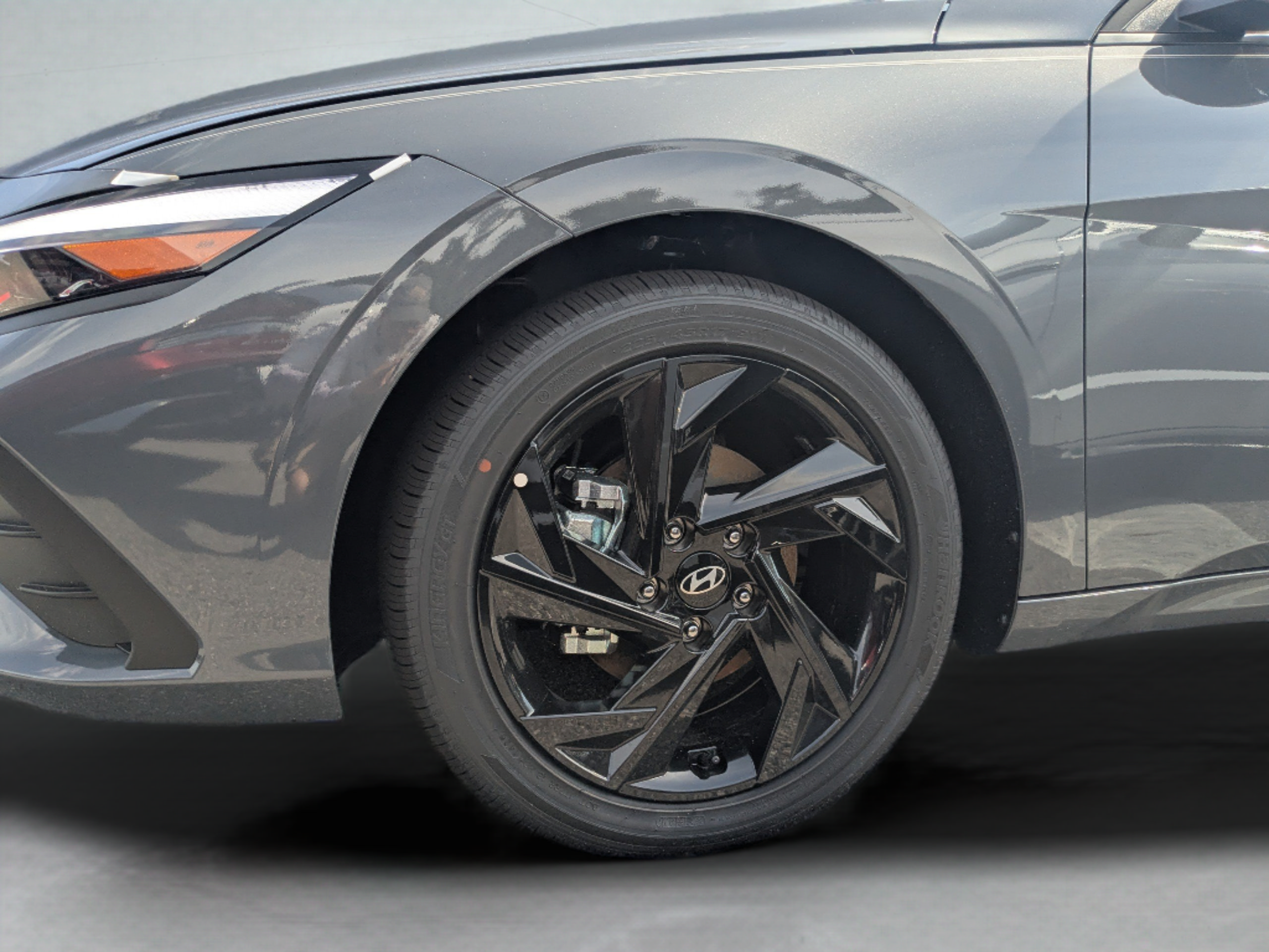 New 2026 Hyundai Elantra SEL Sport FWD image 13