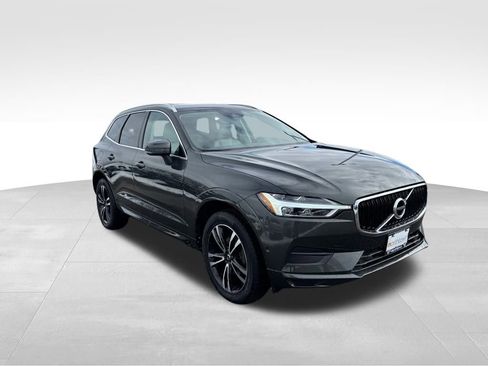 Used 2018 Volvo XC60 T5 Momentum w/ Vision Package image 33