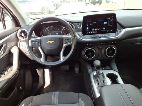 Used 2024 Chevrolet Blazer LT w/ Convenience Package image 9