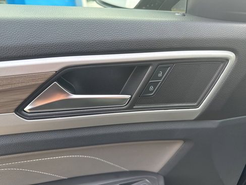 Used 2022 Volkswagen Atlas SEL image 33