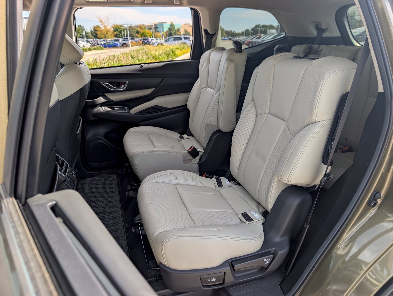 Used 2024 Subaru Ascent Limited AWD/4WD image 25