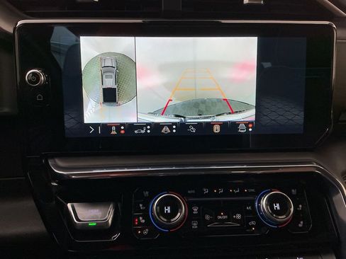 Used 2024 GMC Sierra 1500 Denali Ultimate image 12