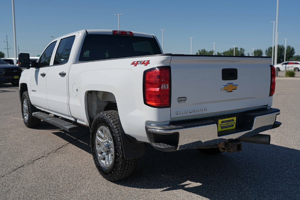 Used 2018 Chevrolet Silverado 3500 W/T w/ WT Convenience Package AWD/4WD image 8