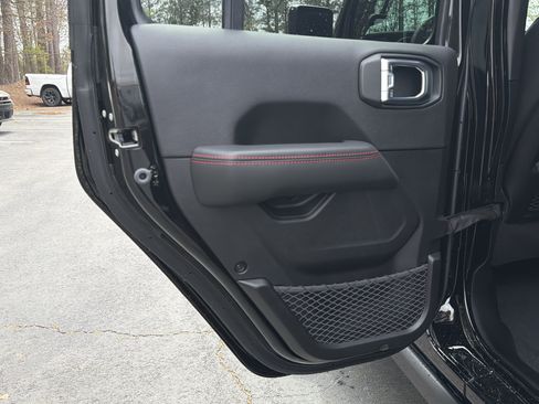 New 2026 Jeep Wrangler Unlimited Rubicon w/ Xtreme 35 Tire Package AWD/4WD image 26