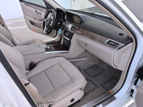 Used 2015 Mercedes-Benz E 350 4MATIC Wagon image 16
