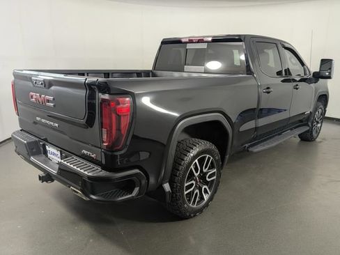 Used 2024 GMC Sierra 1500 AT4 w/ Technology Package AWD/4WD image 8
